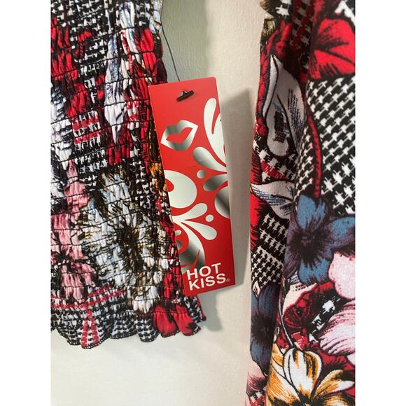 Hot Kiss Women's Floral Crop Top. Size Medium - Picture 5 of 7